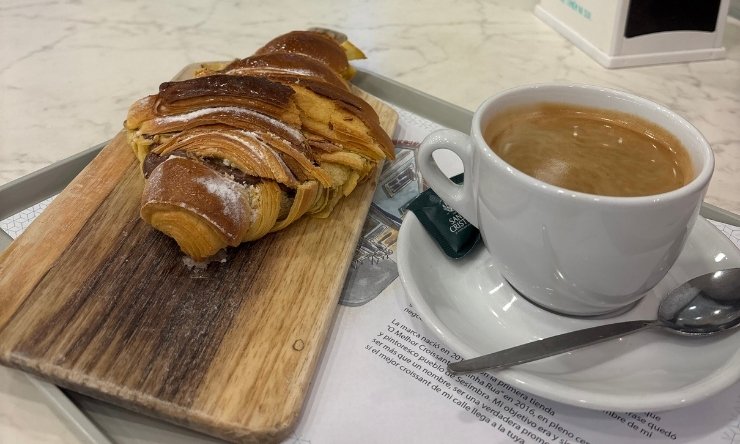 O Melhor Croissant da Minha Rua Nutellalı Kruvasan