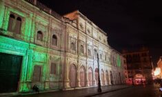 Sevilla Belediye Binası Işık Gösterisi