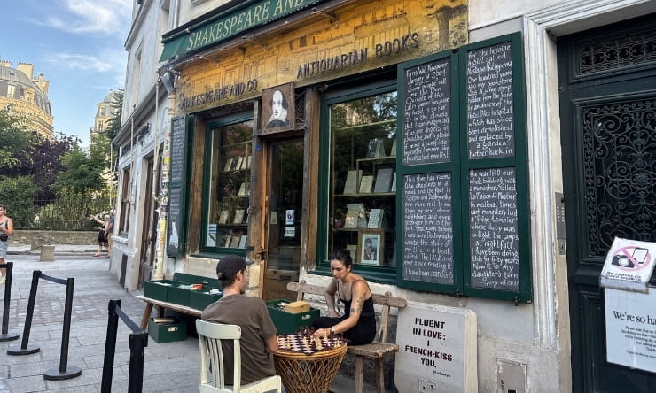 shakespeare-and-company